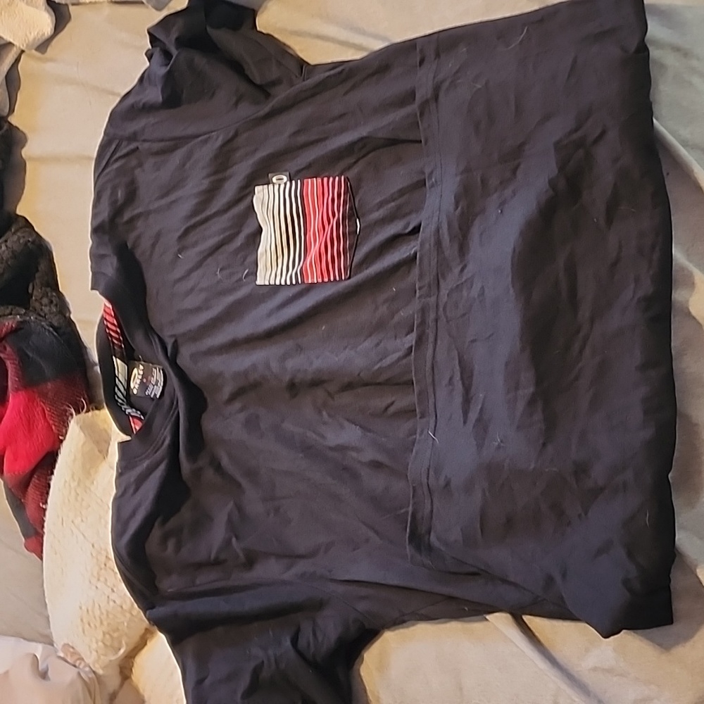 Oakley T shirt